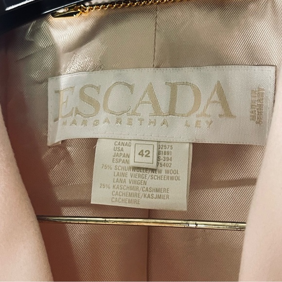 SOLD ESCADA Margaretha Ley 90’s Baby Pink Belted Dbl Breast  Wool Cashmere Blazr - Picture 15 of 16